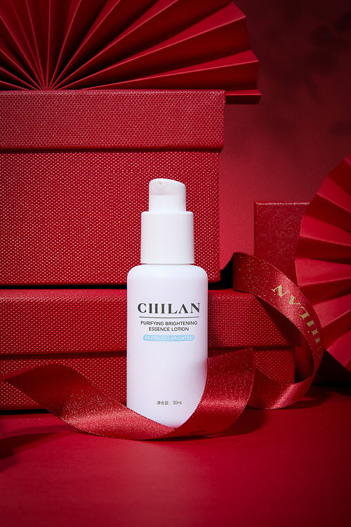 護(hù)膚品化妝品紅色場(chǎng)景禮盒年貨節(jié)丨產(chǎn)品后期修圖